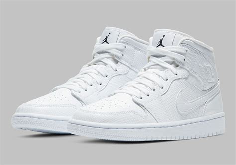 nike jordan damen weiß|jordan 1 shoes for women.